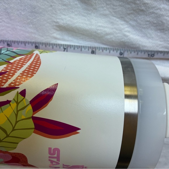 Stanley Quecher H2.0 Flowstate Tumbler Mothers Day Floral Design, 40 oz. NWOT - Picture 5 of 10